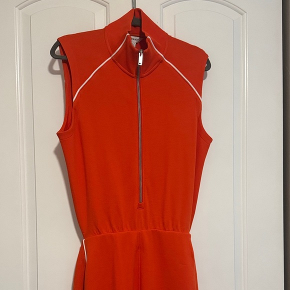 SPANX Exclusive: Poppy Color AirEssentials® Pique Sleeveless Mockneck (L) - Picture 3 of 10